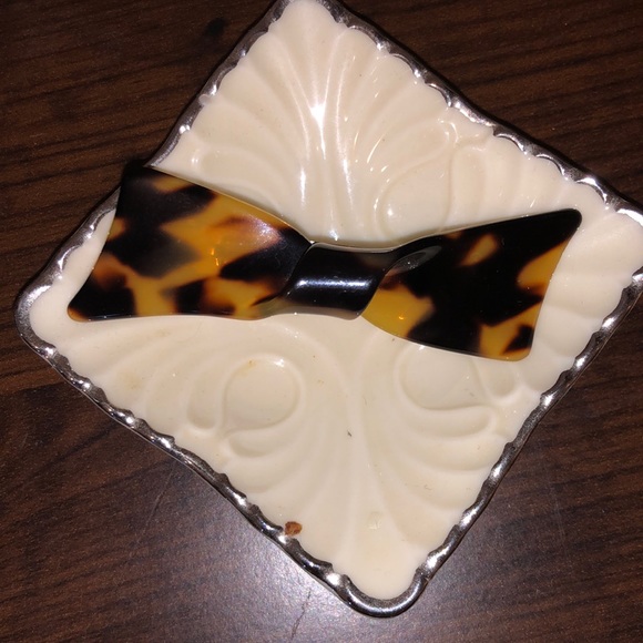 J. Crew Accessories - J Crew Hair Clip Tortoiseshell Bow